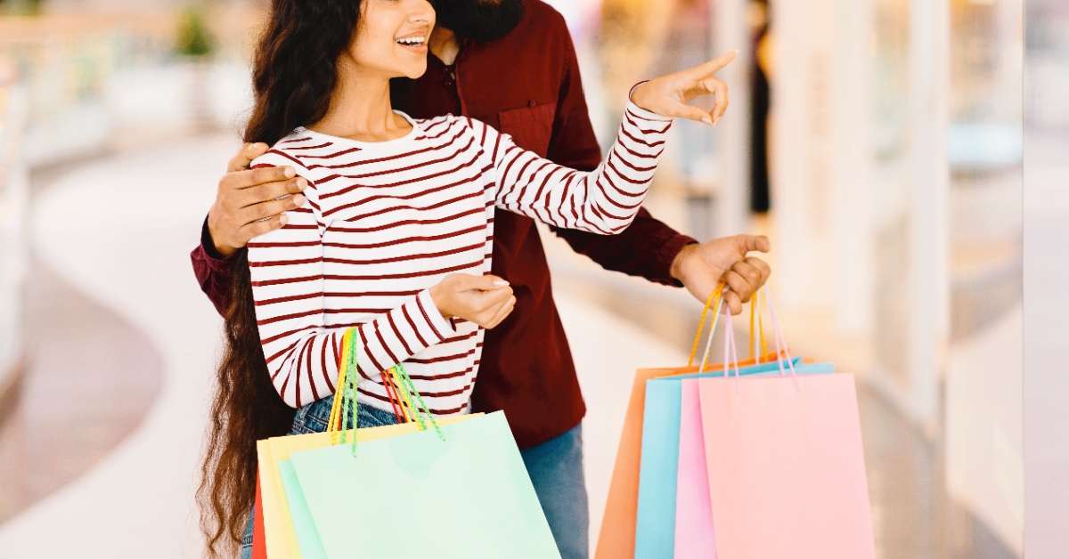couple shopping at mall